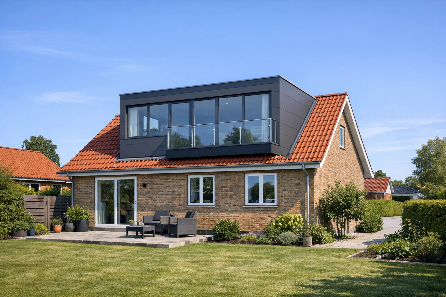 Dansk hus med førstesals tilbygning
